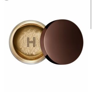 ✨HOURGLASS FULL SIZED SETTING VEIL✨